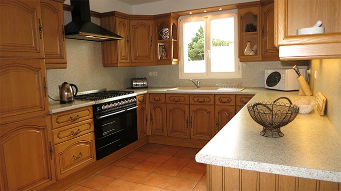 Lavender Lodge Kitchen 
